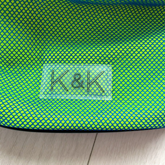 Kendal and Kyle front pouch purse. Like green and royal blue never been used - Picture 2 of 6